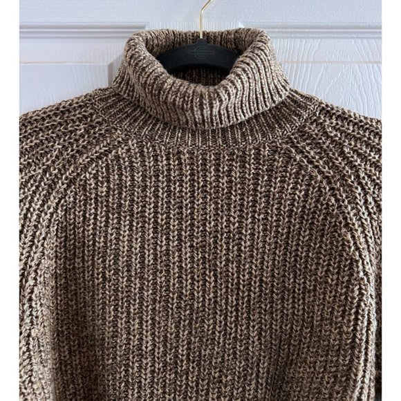 UNIQLO Wool-Blend Knit Turtleneck in taupe - Picture 6 of 8